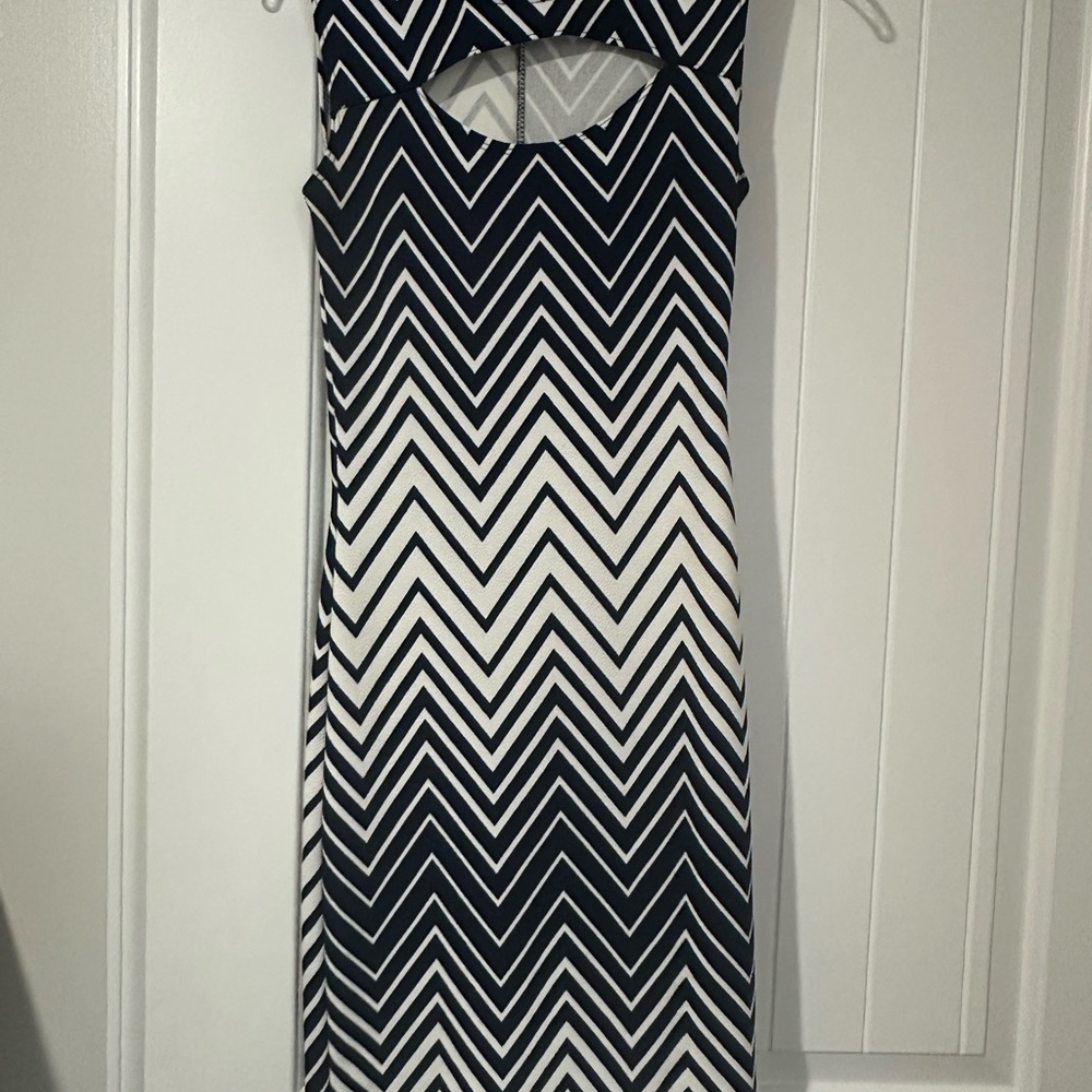 Chevron Pattern Black and White Dress